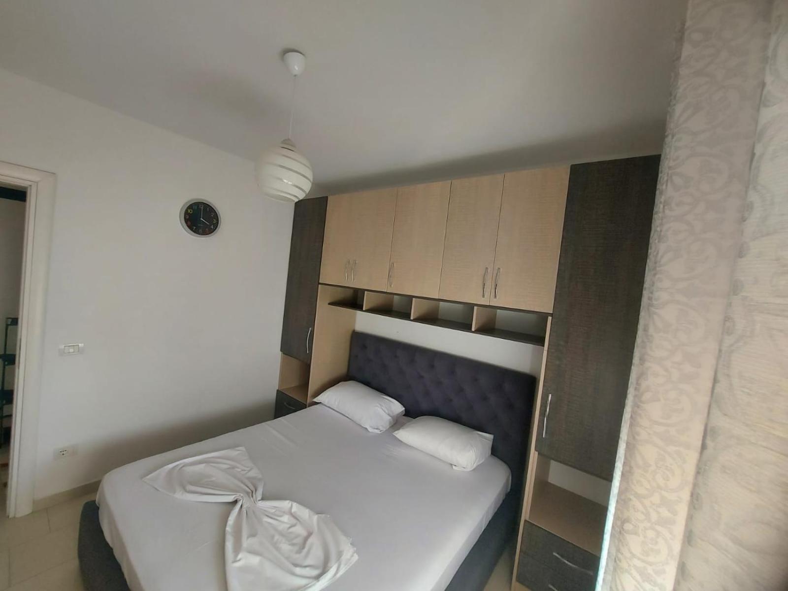 Bral Apartments 8 Two-Bedroom Beachfront Durrës Buitenkant foto